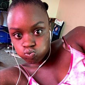 Meet your Posher, Tonya